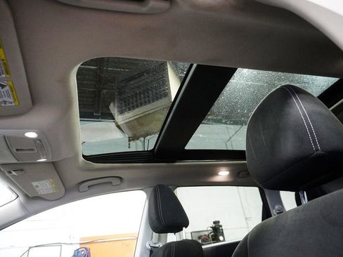 Used 2018 Nissan Murano SV image 14