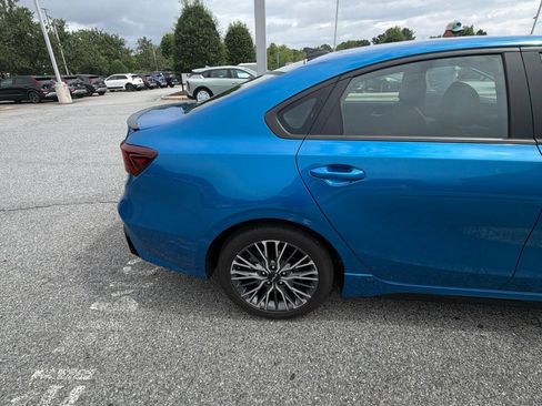Certified 2023 Kia Forte GT-Line FWD image 7