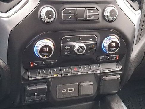 Certified 2021 GMC Sierra 1500 SLT w/ SLT Premium Package image 17