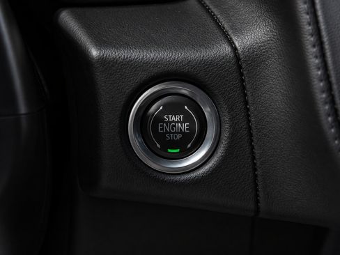 Used 2023 Chevrolet Suburban LT AWD/4WD image 27