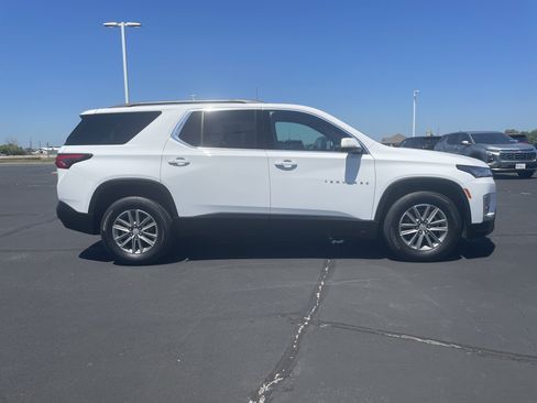 Used 2023 Chevrolet Traverse LT w/ Rear Camera Mirror Package AWD/4WD image 6