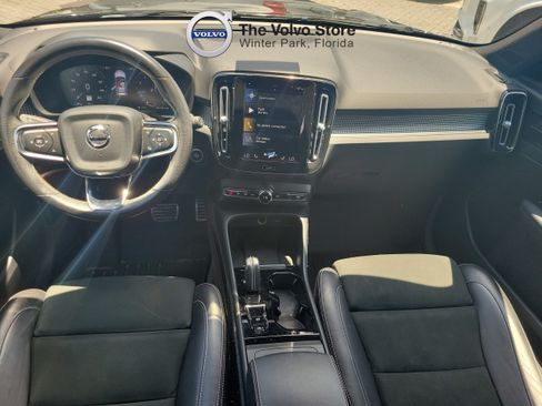 Used 2021 Volvo XC40 T5 R-Design w/ Advanced Package AWD/4WD image 14