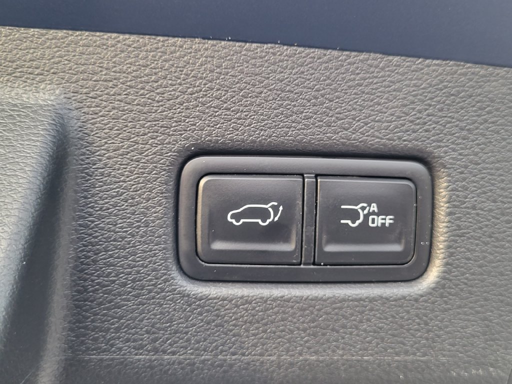 Used 2024 Kia Telluride EX w/ EX Captain's Chair Package FWD image 5