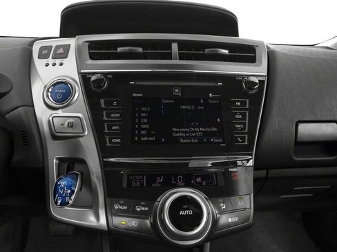 Used 2016 Toyota Prius V Four image 9