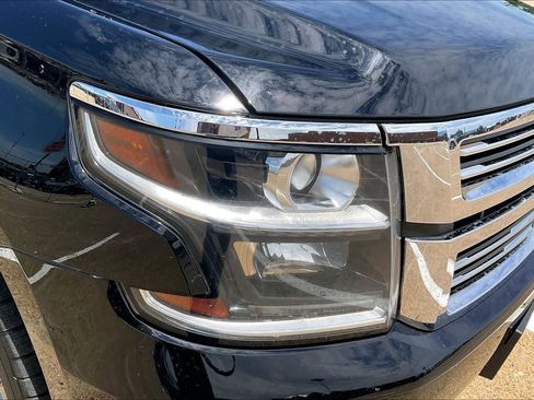 Used 2016 Chevrolet Suburban LTZ RWD image 30