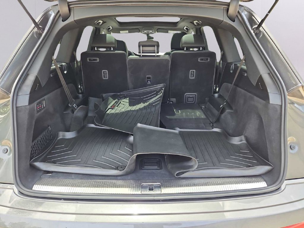 Used 2022 Audi Q7 2.0T Premium Plus w/ Premium Plus Package AWD/4WD image 36