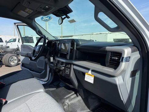 New 2026 Ford F550 4x4 Crew Cab image 15