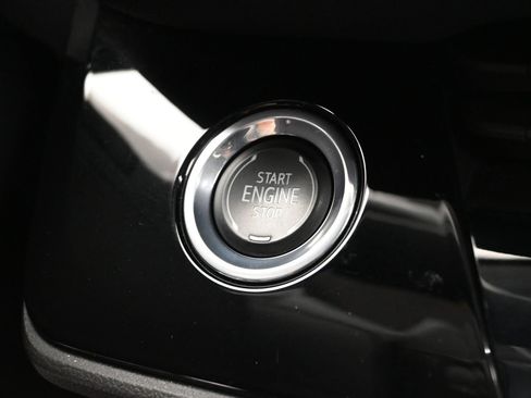 Used 2024 Buick Envision Preferred AWD/4WD image 22