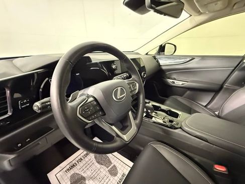 Used 2023 Lexus NX 250 FWD w/ Premium Package image 7