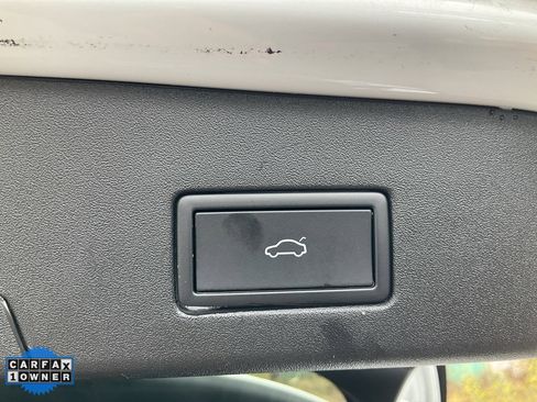 Used 2021 Volkswagen ID.4 Pro S w/ ID.4 Protection Package (IPT) image 10