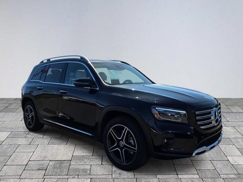 Used 2026 Mercedes-Benz GLB 250 image 1
