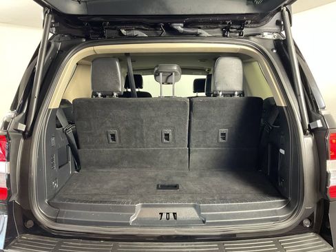 Used 2022 Ford Expedition XLT image 22