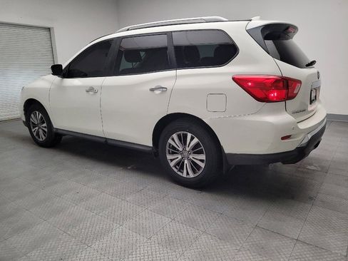 Used 2019 Nissan Pathfinder SV image 3