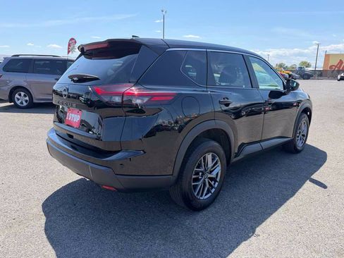 Used 2024 Nissan Rogue S AWD/4WD image 6