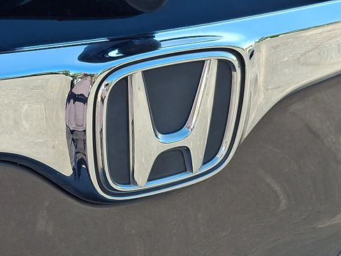 Used 2017 Honda CR-V LX image 28