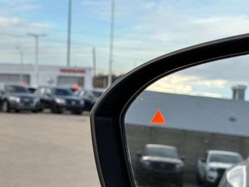 Certified 2021 Nissan Rogue Platinum image 10