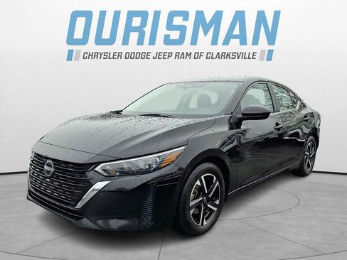 Used 2024 Nissan Sentra SV image 3