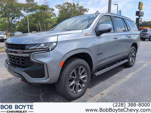 Certified 2022 Chevrolet Tahoe Z71 w/ Luxury Package AWD/4WD image 1