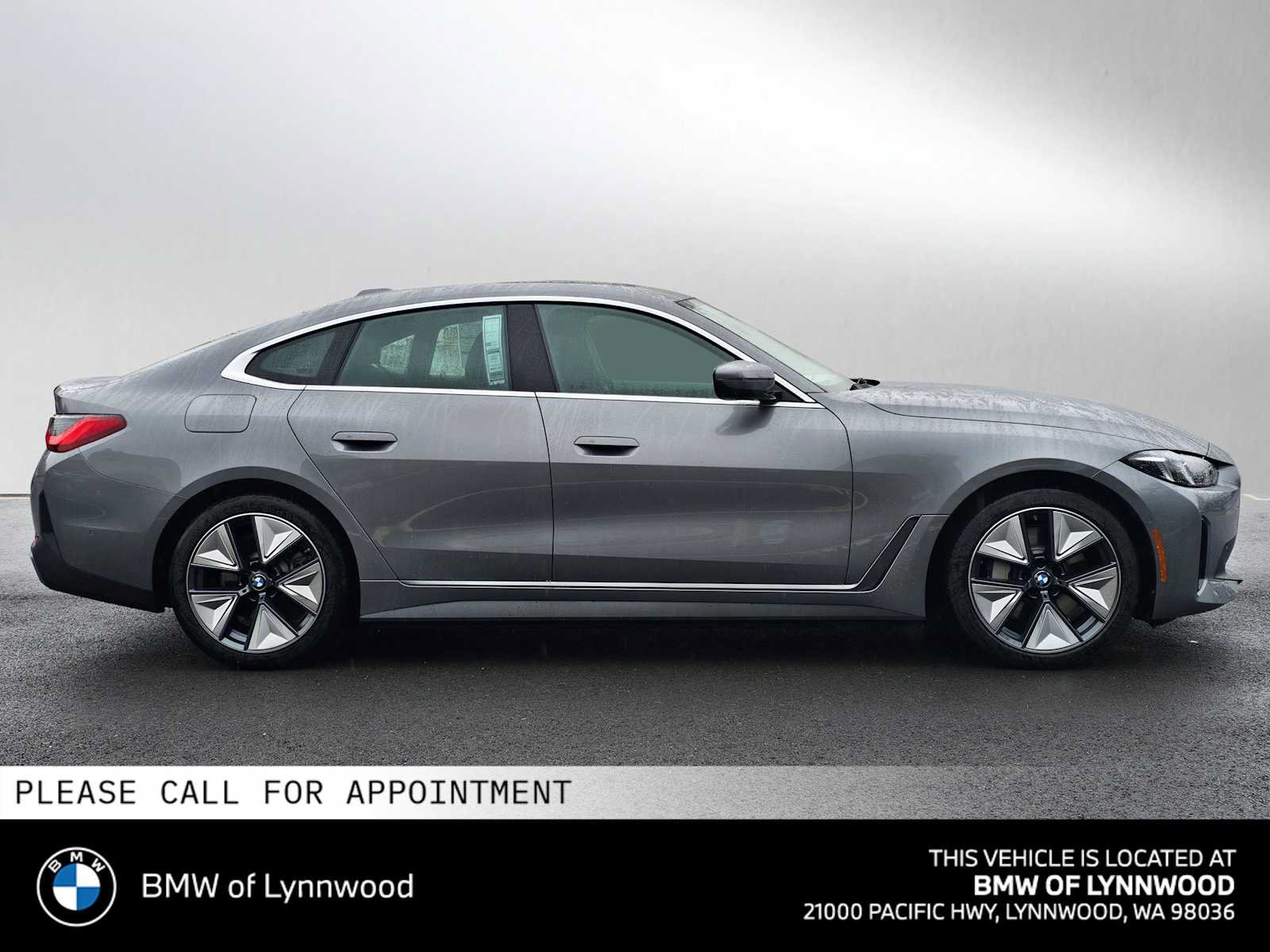New 2026 BMW i4 xDrive40 AWD/4WD image 2