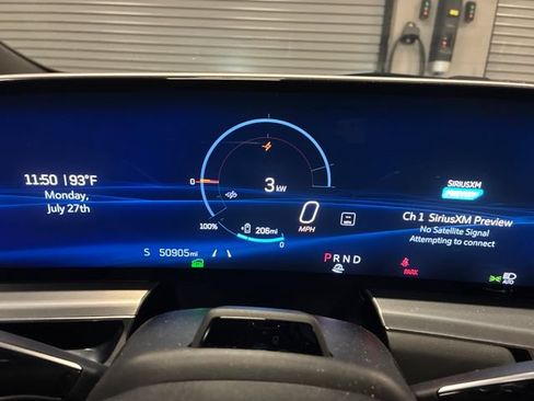 Used 2023 Cadillac Lyriq 2WD image 15