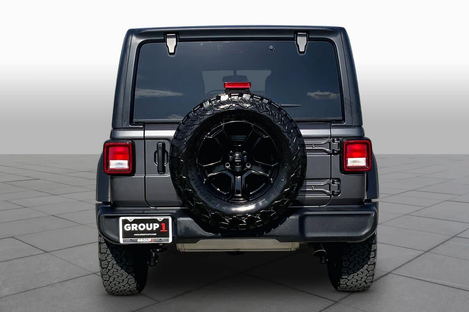 Used 2022 Jeep Wrangler Unlimited Sport AWD/4WD image 5