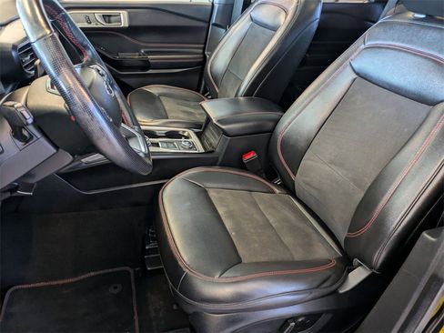 Used 2022 Ford Explorer ST-Line w/ Class IV Trailer Tow Package image 16