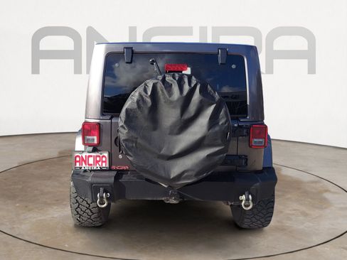 Used 2016 Jeep Wrangler Unlimited Sahara w/ Max Tow Package AWD/4WD image 9