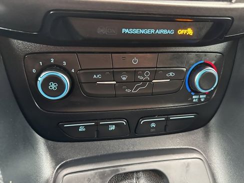 Used 2022 Ford Transit Connect XL image 19