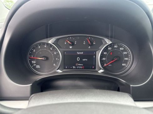 Used 2024 GMC Terrain SLT w/ Infotainment Package II AWD/4WD image 11