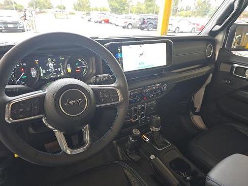 Used 2024 Jeep Wrangler High Altitude AWD/4WD image 3