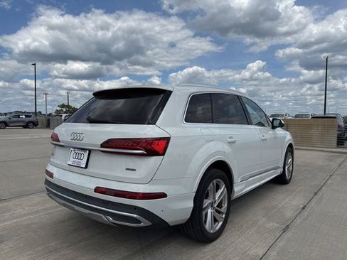 Used 2021 Audi Q7 3.0T Premium Plus AWD/4WD image 3
