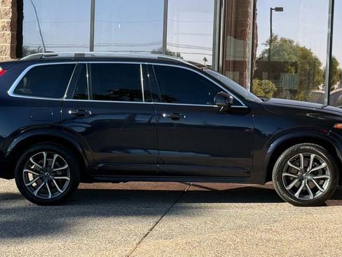 Used 2016 Volvo XC90 T6 Momentum w/ Momentum Plus Package image 15