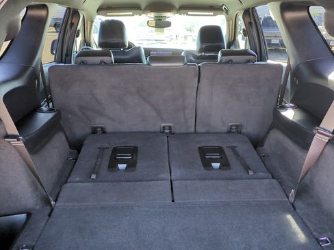 Used 2022 Dodge Durango R/T w/ Trailer Tow Group IV image 30