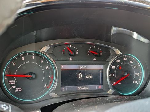 Used 2023 Chevrolet Traverse LT w/ Midnight/Sport Edition image 10