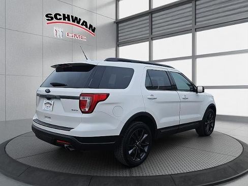 Used 2019 Ford Explorer XLT w/ Equipment Group 202A image 3