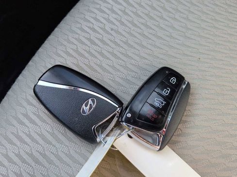 Used 2018 Hyundai Santa Fe Sport w/ 2.4L Value Package 02 image 35