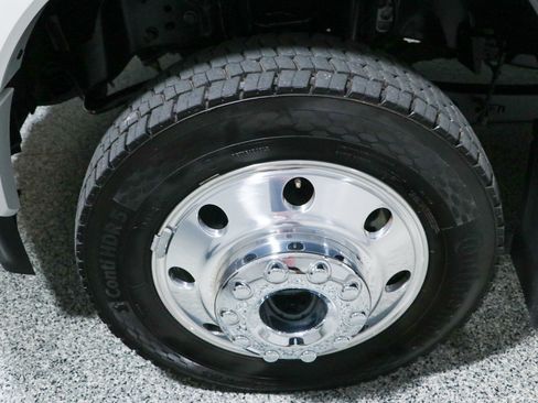 Used 2025 Ford F450 Platinum w/ FX4 Off-Road Package AWD/4WD image 11