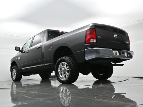 Used 2018 RAM 2500 SLT AWD/4WD image 19