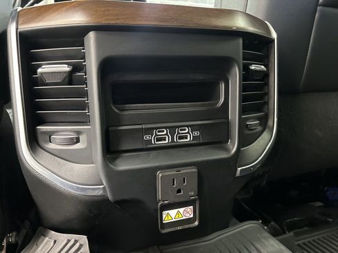 Used 2024 RAM 2500 Laramie image 21