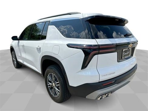 New 2026 Chevrolet Traverse LT w/ Driver Confidence Package image 6
