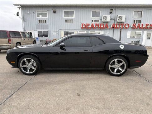 Used 2009 Dodge Challenger R/T image 3