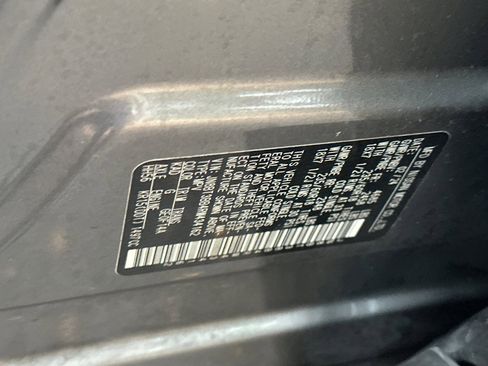 Used 2024 Nissan Rogue SV image 35