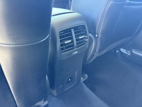 Used 2024 Ford Escape Platinum AWD/4WD image 18