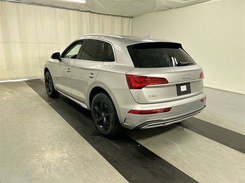 Used 2022 Audi Q5 2.0T Premium w/ Convenience Package image 7