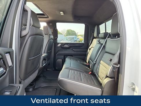 Used 2025 GMC Sierra 2500 AT4X AWD/4WD image 13