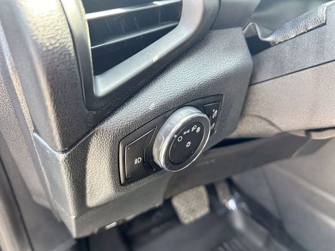Certified 2019 Ford EcoSport SE w/ SE Convenience Package AWD/4WD image 11