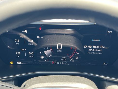 New 2026 GMC Canyon Elevation w/ LPO, Black Badging Package RWD image 15