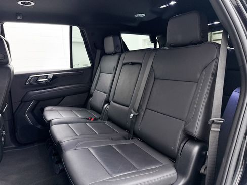Used 2025 Chevrolet Tahoe Z71 AWD/4WD image 30