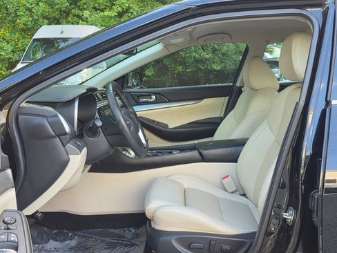 Used 2017 Nissan Maxima 3.5 SV FWD image 11
