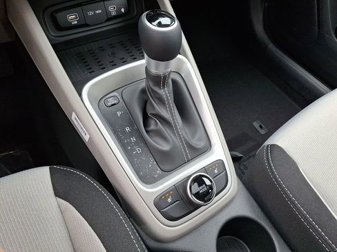 New 2026 Hyundai Venue SEL FWD image 11